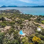 Ferienhaus Roccia Di Volpe By Interhome Porto Cervo