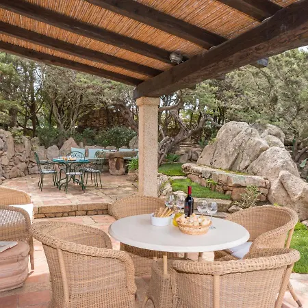 Roccia Di Volpe By Interhome * Πόρτο Τσέρβο