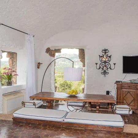 Roccia Di Volpe By Interhome * Πόρτο Τσέρβο