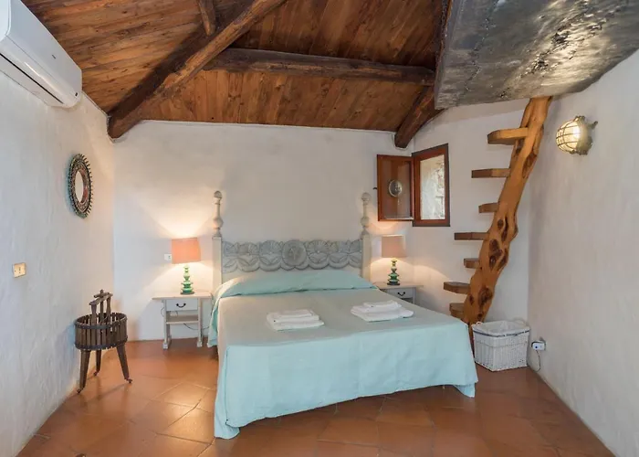 別荘 Roccia Di Volpe By Interhome *