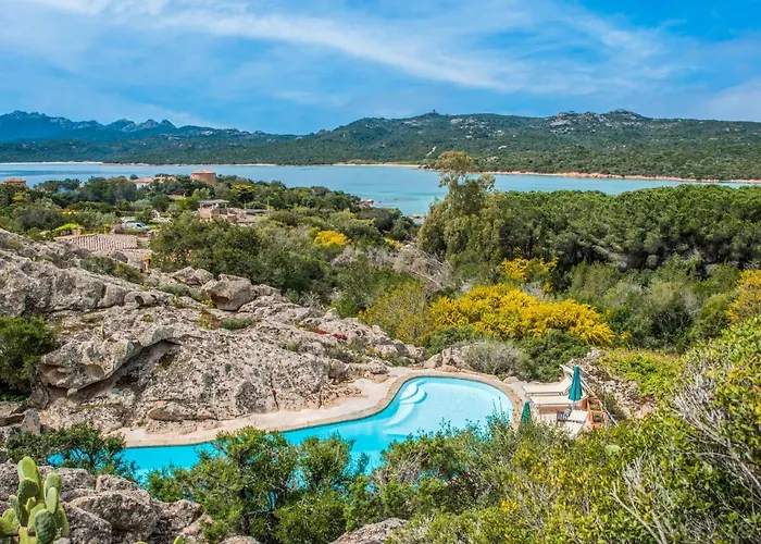 別荘 Roccia Di Volpe By Interhome ポルト・チェルボ